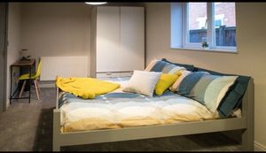 Photo 5- click for photo gallery